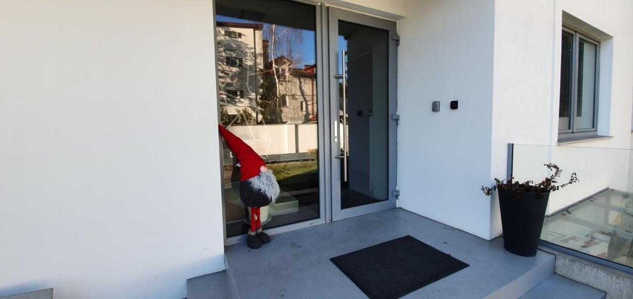 Loft 85 M2 Wilanow Krolewski Self Checkin Varşovia Exterior foto