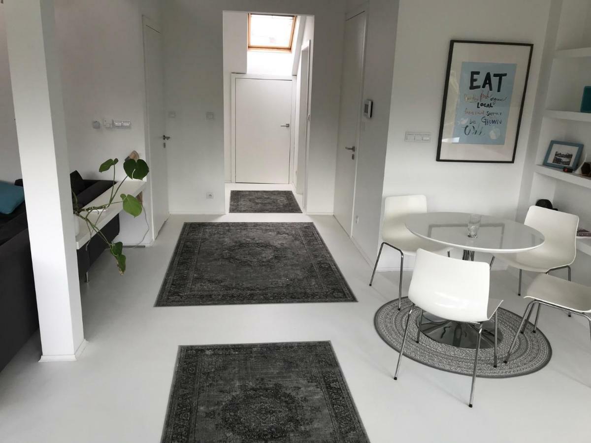 Loft 85 M2 Wilanow Krolewski Self Checkin Varşovia Exterior foto